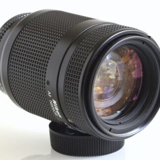 AF Nikkor 70-210mm f/4.0-5.6  käytetty