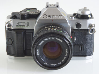 Canon AE-1 Program + FDn 50mm f/1.8, käytetty