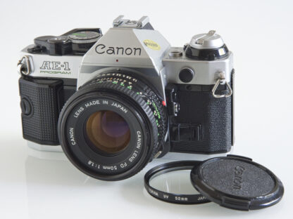 Canon AE-1 Program + FDn 50mm f/1.8, käytetty