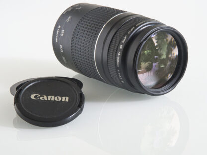 Canon EF 75-300mm f/4-5.6 III  käytetty