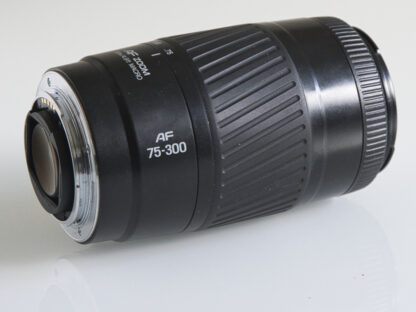 Minolta AF 75-300mm f/4.5-5.6, käytetty