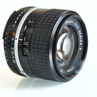 Nikon Series E 100mm f/2.8, käytetty